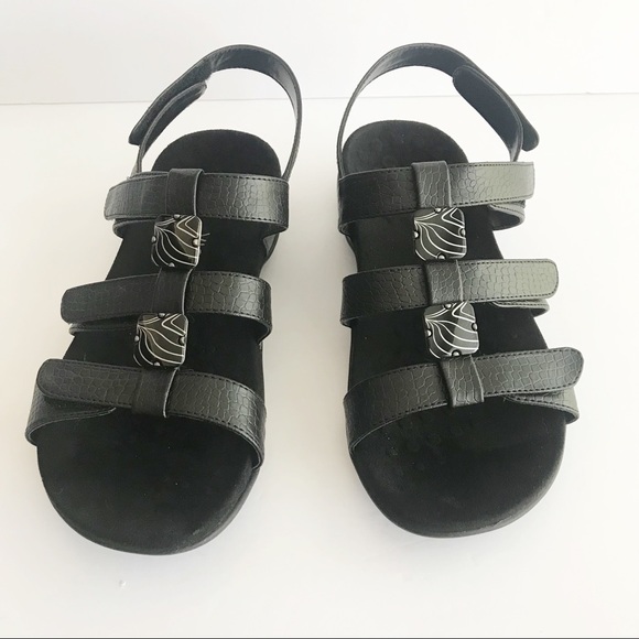 vionic amber adjustable sandal